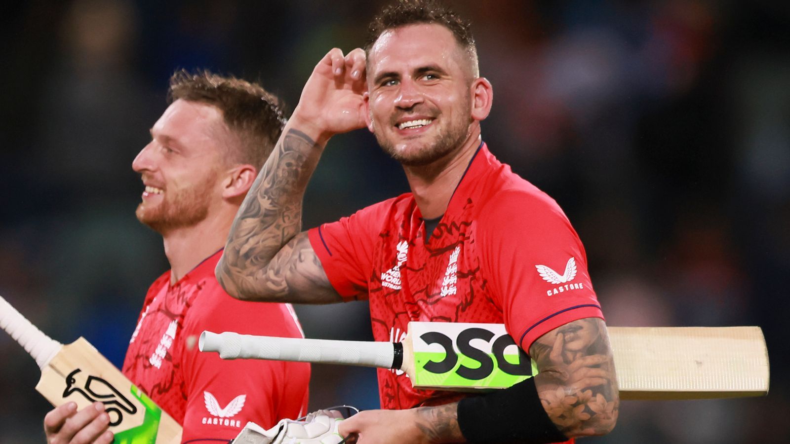 Nottinghamshire opener Alex Hales has agreed to a new white-ball deal that will run until 2024