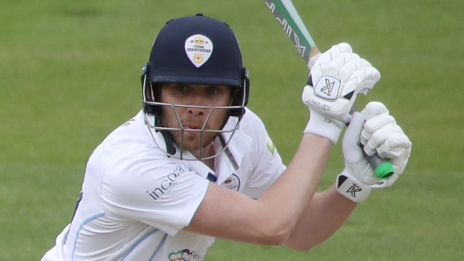 New Essex contract for Matt Critchley