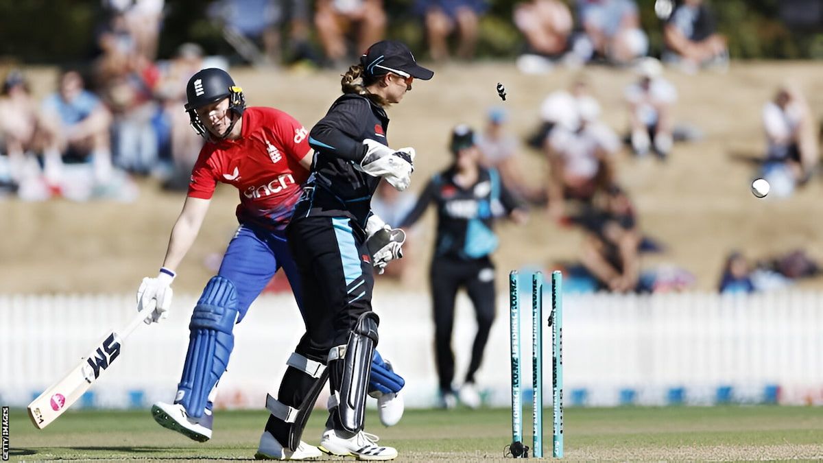 England's collapse in the third T20 match gifted the White Ferns a victory in the New Zealand v England series