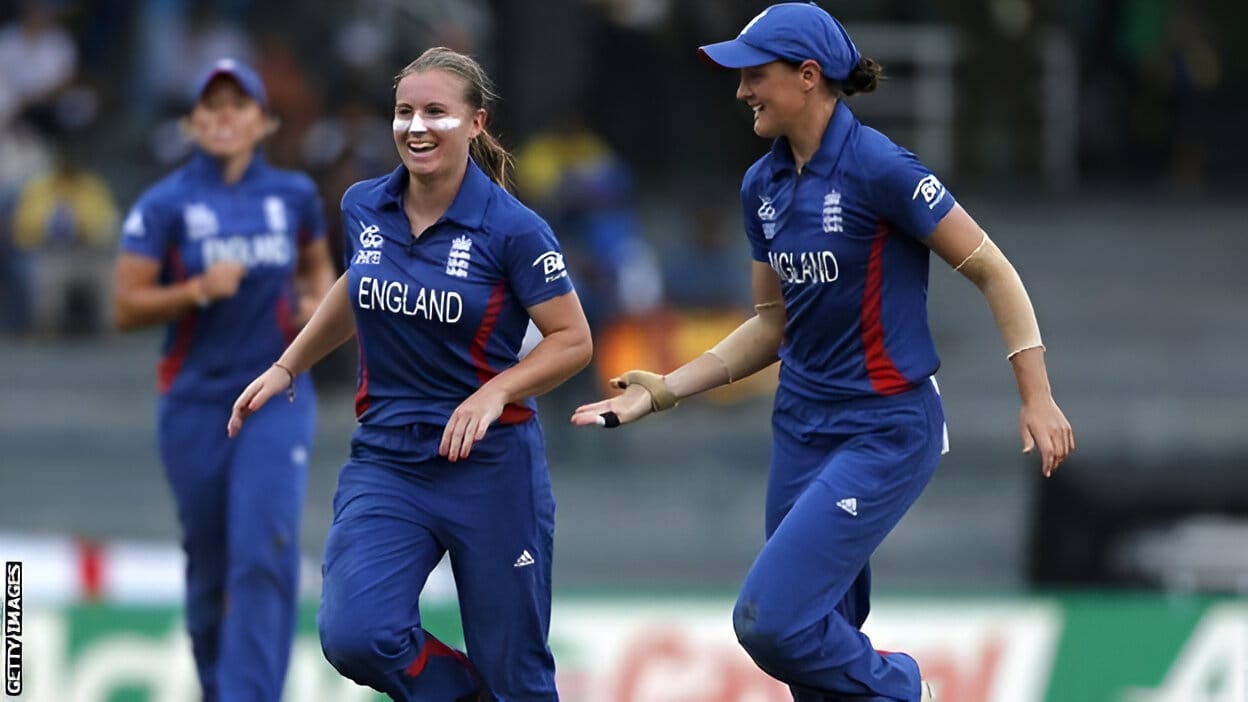 Amy Jones reveals how her mental refresh helped England beat New Zealand by 92